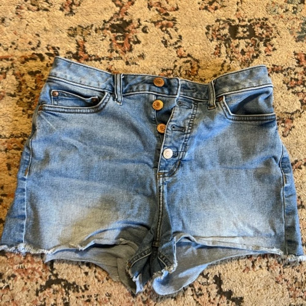 Lauren Conrad | blue Jean shorts